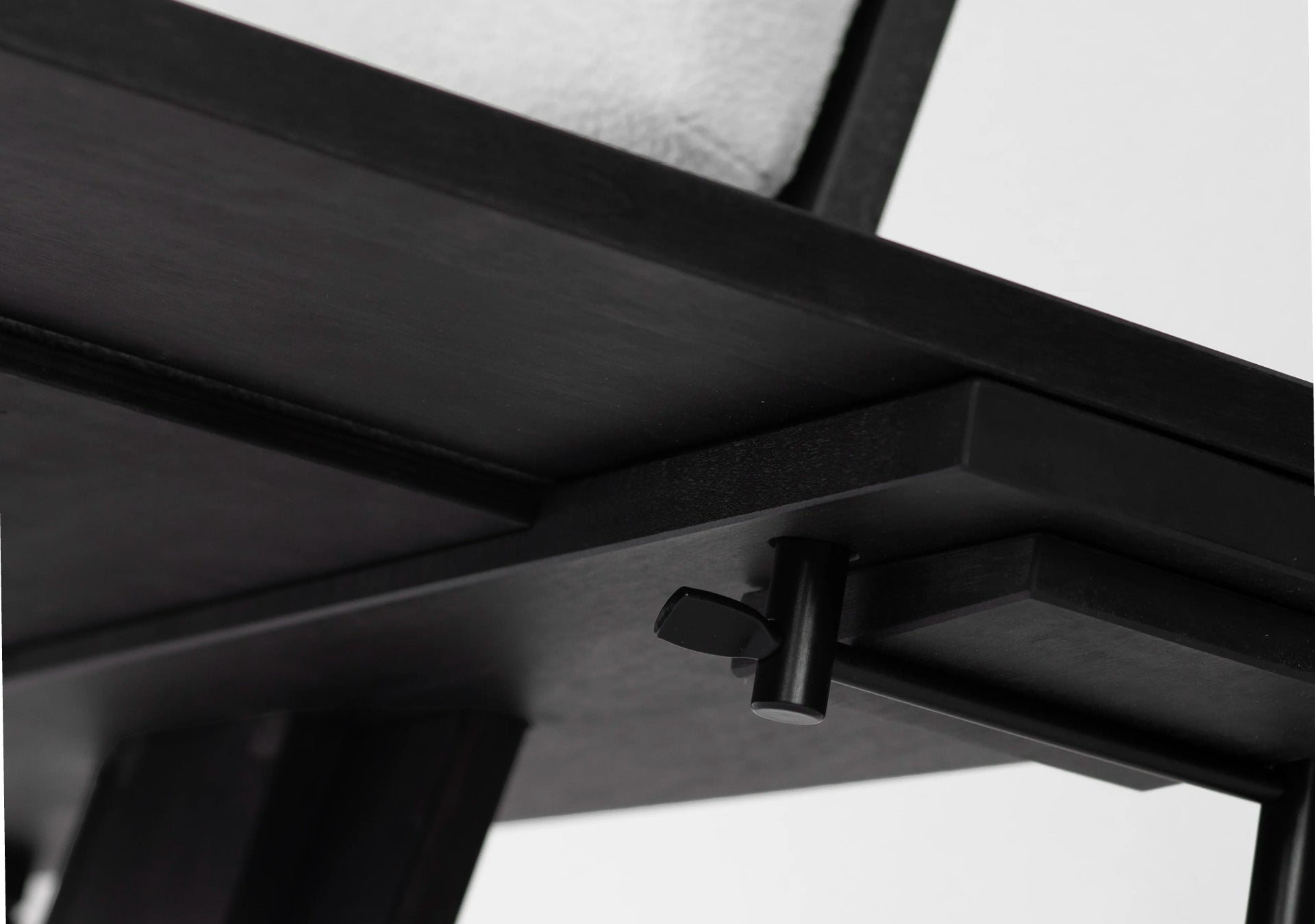 Schneidersitz Graphite